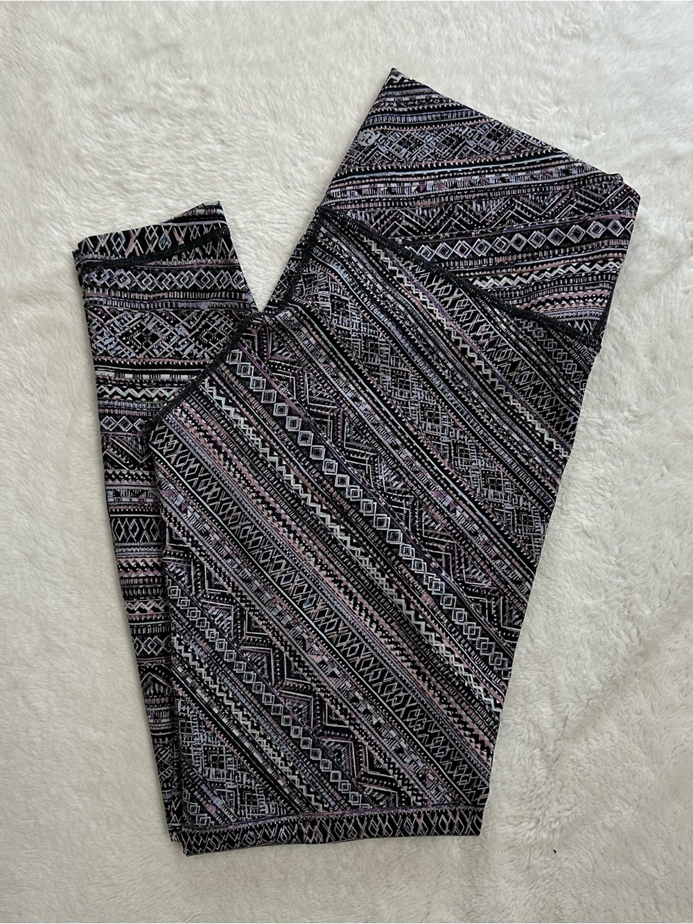 Lululemon Wunder Under High-Rise Tight 28" Tribal Pace White Black Size 12 - Picture 8 of 8